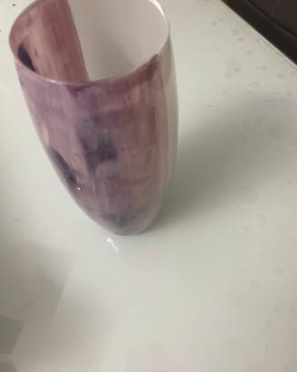 vaso bicolore viola è bianco