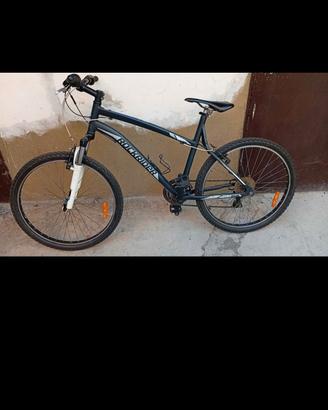  Mountain bike in aluminio 