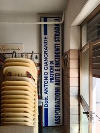 Insegna luminosa monofacciale