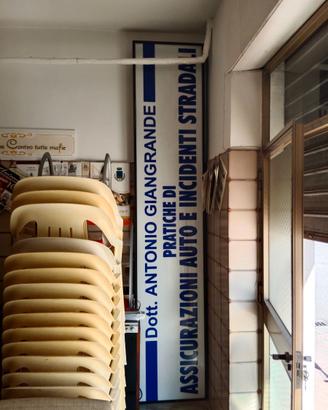 Insegna luminosa monofacciale