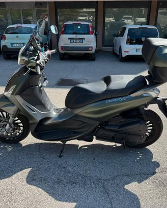 scooter piaggio beverly 300