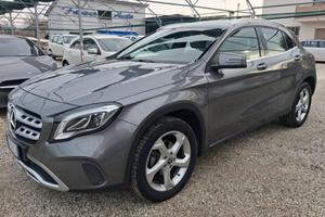 MERCEDES-BENZ GLA 200 d Automatic Sport
