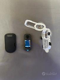 Insta360 X3 + Invisibile Dive Case +  Batterie