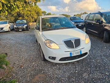 Lancia Ypsilon 1.2 Argento