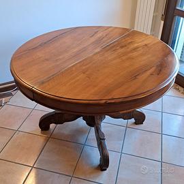 Tavolo rotondo in legno allungabile