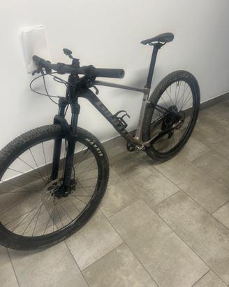 Giant adv. xtc 2  M+ casco Giant + scarpe Shimano