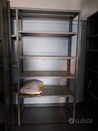 scaffalature varie metallo