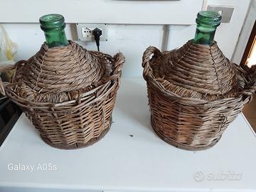 vecchie damigiane inpaghiate