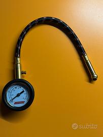 Manometro per pneumatici