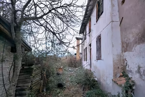 CASA SEMINDIPENDENTE A TRAVERSETOLO