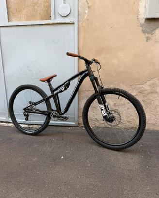 Rockrider ecplore 100s
