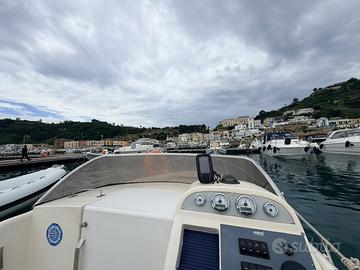 Barca MIMI semi-cabinata 22 piedi (7mt)