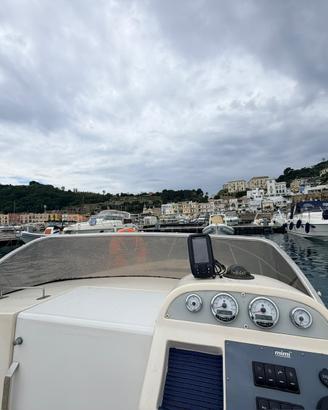 Barca MIMI semi-cabinata 22 piedi (7mt)