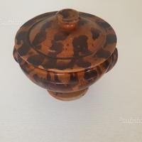 Zuppiera antica in terracotta