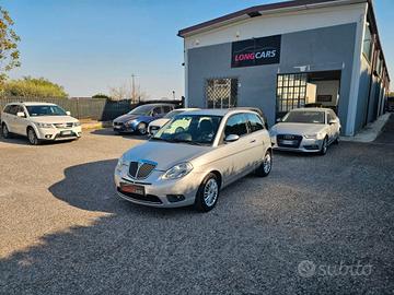 Lancia Ypsilon 1.2 Oro Bianco