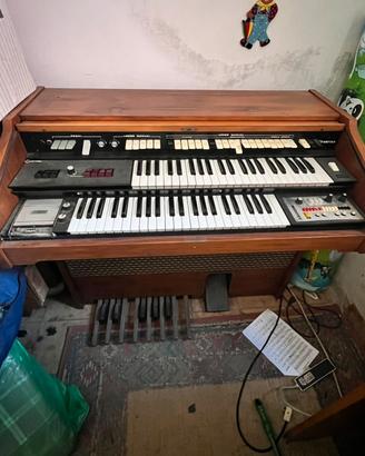 Organo farfisa