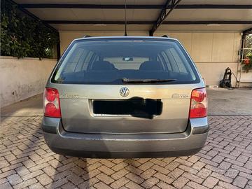 Passat 1.9 TDI 2003 101 Cv C.Line
