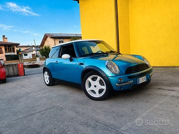 Mini Cooper R50 1.6i 116 