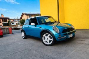 Mini Cooper R50 1.6i 116 