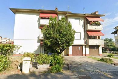 Appartamento di 127 m² con più di 5 locali e box a