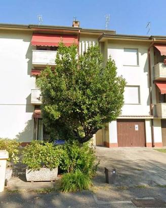 Appartamento di 127 m² con più di 5 locali e box a