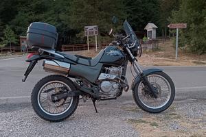 Honda SLR 650 moto A2 enduro naked scrambler 