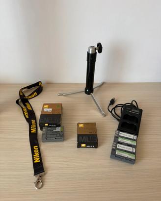 Lotto accessori macchina fotografica Nikon