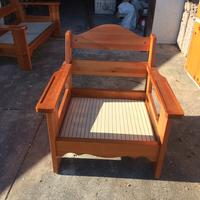 Divani e poltrona larice massiccio