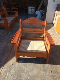 Divani e poltrona larice massiccio