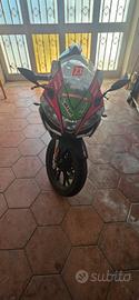 Aprilia rs 125 .