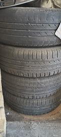 Gomme auto