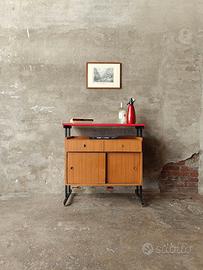 Mobiletto vetrina in formica