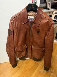 Blauer vintage pelle