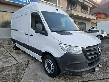 Mercedes sprinter anno 2023 CV114 