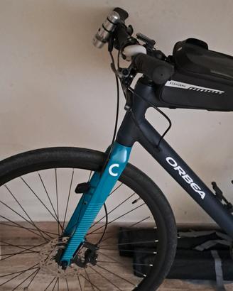 bici  ibrida orbea usata  come nuova 