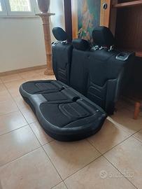 sedili jeep renegade