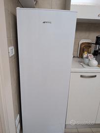 Congelatore smeg CV215