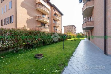 3 LOCALI A CASTELFRANCO EMILIA