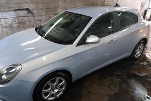 ALFA GIULIETTA 2015 COME NUOVA