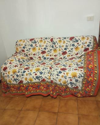 un divano più poltrona 