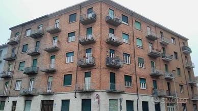 Immobile in asta di 49 m² con 2 locali a Torino