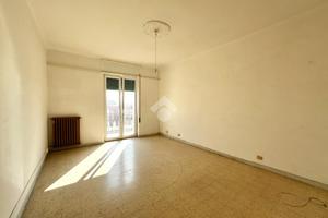 4 LOCALI A CEGLIE MESSAPICA