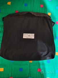 kit borsa, tuta, guanti e calzari militari