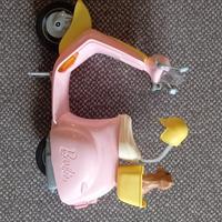 scooter Barbie e cagnolino