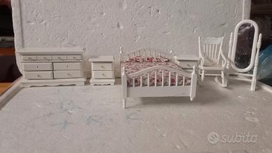 MINIATURE CASA DELLE BAMBOLE 