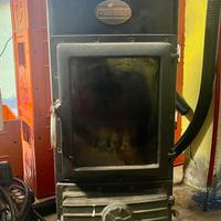 Stufa a legna Nordica usata