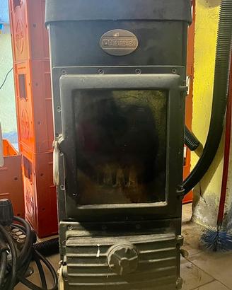 Stufa a legna Nordica usata