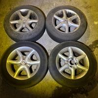 Cerchi in lega 4 fori e gomme renault