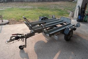 Carrello Moto pari al nuovo revisione 2027