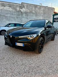 Alfa Romeo Stelvio 2.2 Turbodiesel 210 CV AT8 Q4 V